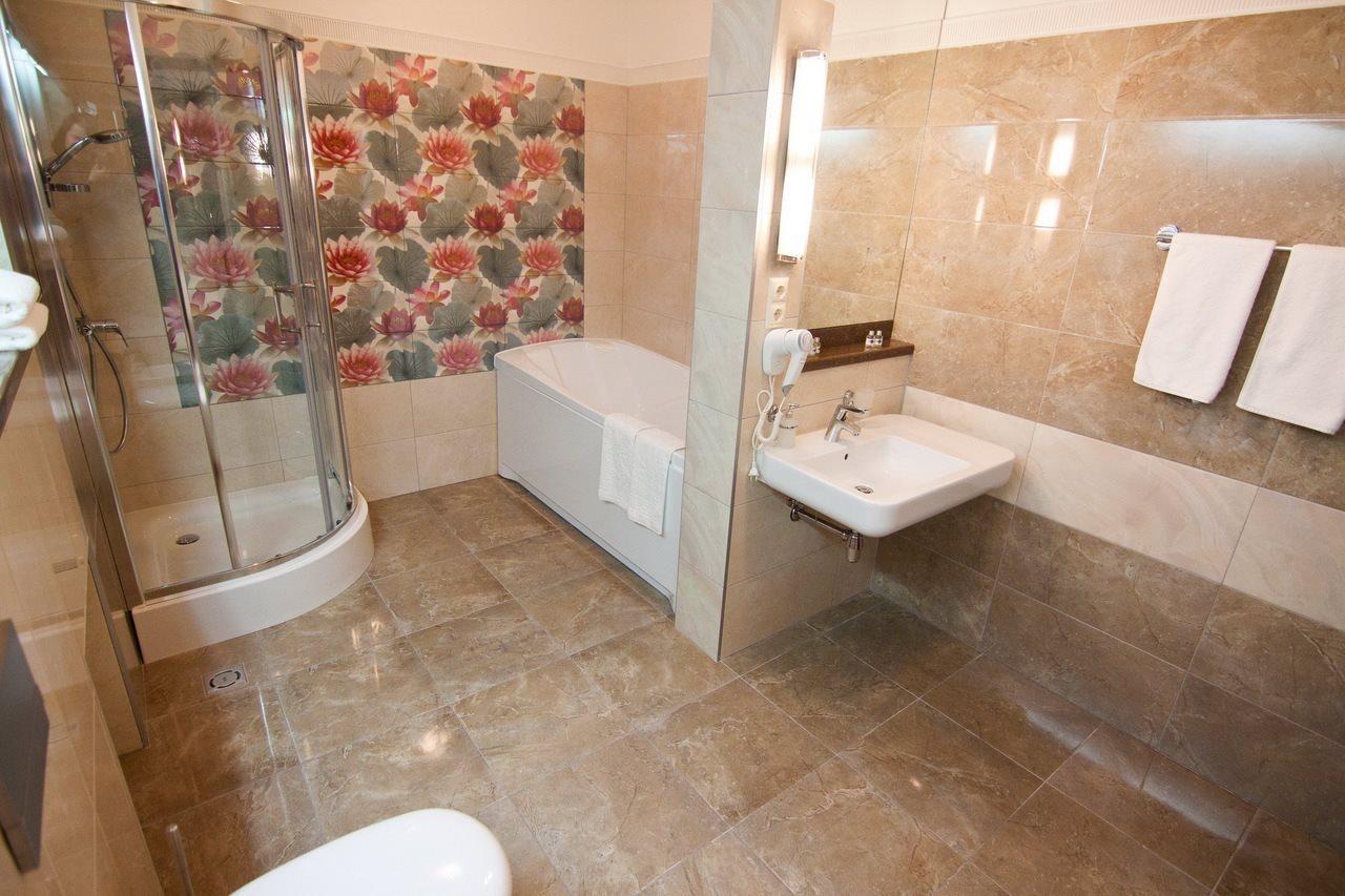 Road Star Hotel Днепър Екстериор снимка