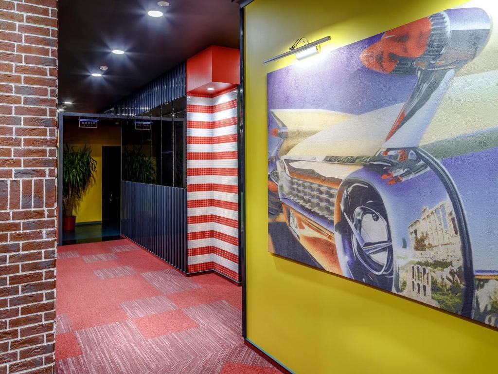 Road Star Hotel Днепър Екстериор снимка