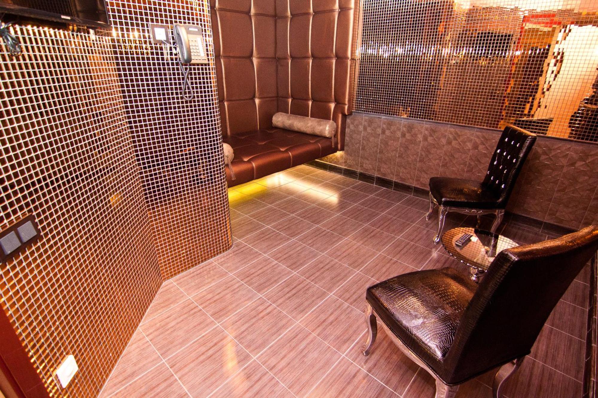 Road Star Hotel Днепър Екстериор снимка