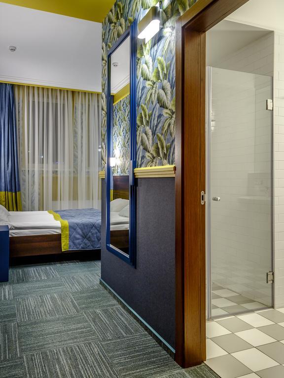 Road Star Hotel Днепър Екстериор снимка