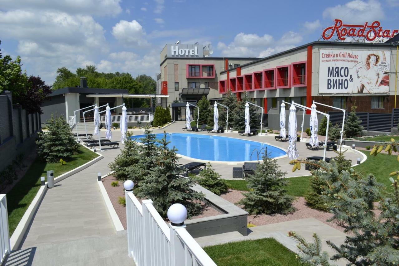 Road Star Hotel Днепър Екстериор снимка